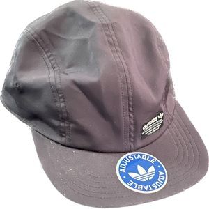 Adidas Nylon low pro cap all black excellent condition